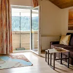 Mountain View Apartmán *